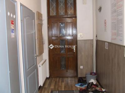 Eladó lakás Esztergom
