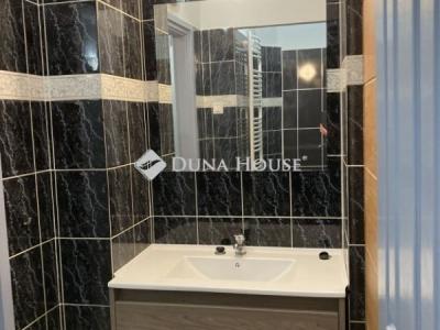 Eladó lakás Esztergom