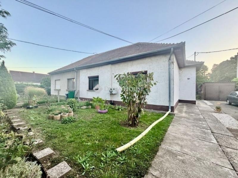 Eladó családi ház Budapest