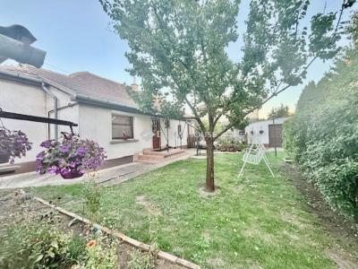 Eladó családi ház Budapest