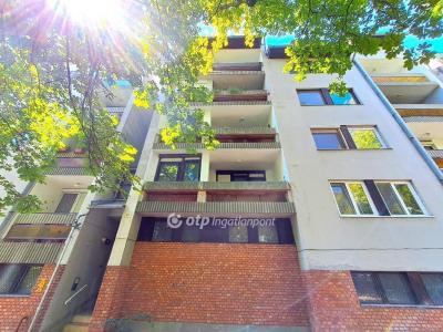 Eladó lakás Kecskemét