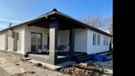 Eladó családi ház Cegléd