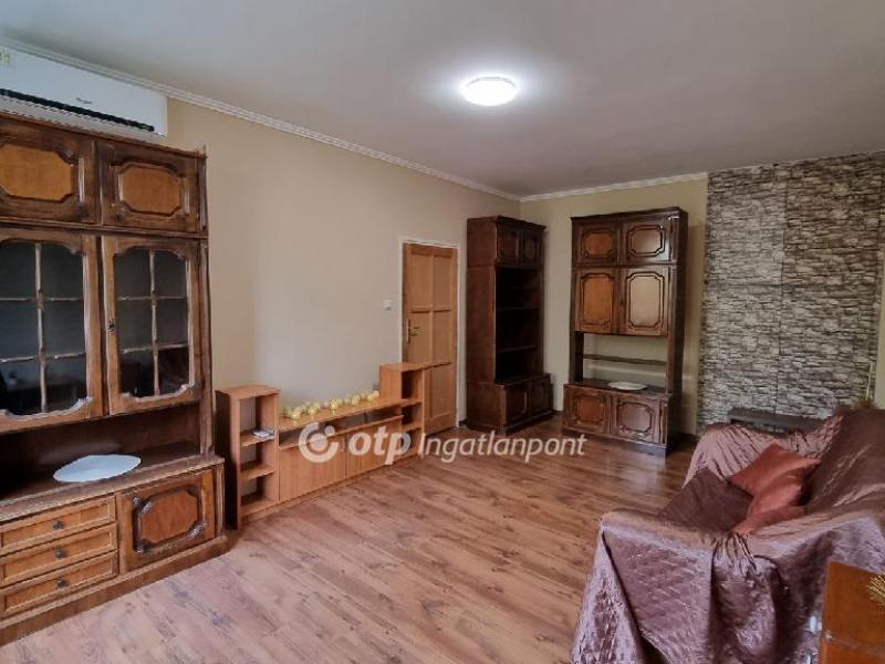 Eladó lakás Hajdúszoboszló