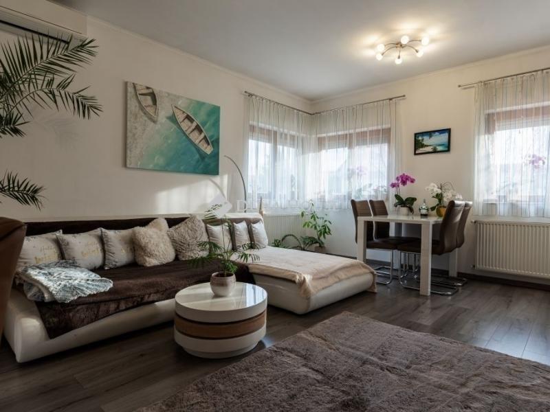 Eladó lakás Dunakeszi