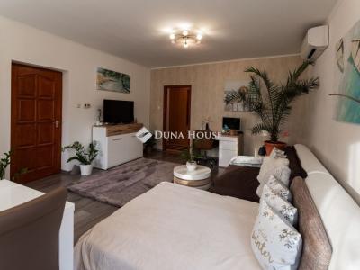 Eladó lakás Dunakeszi