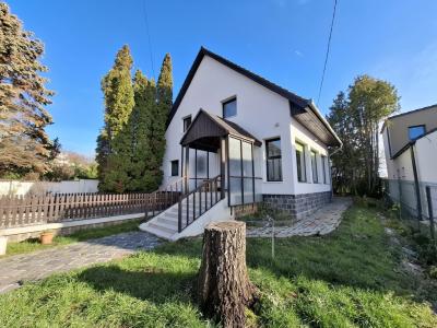 Eladó családi ház Mogyoród