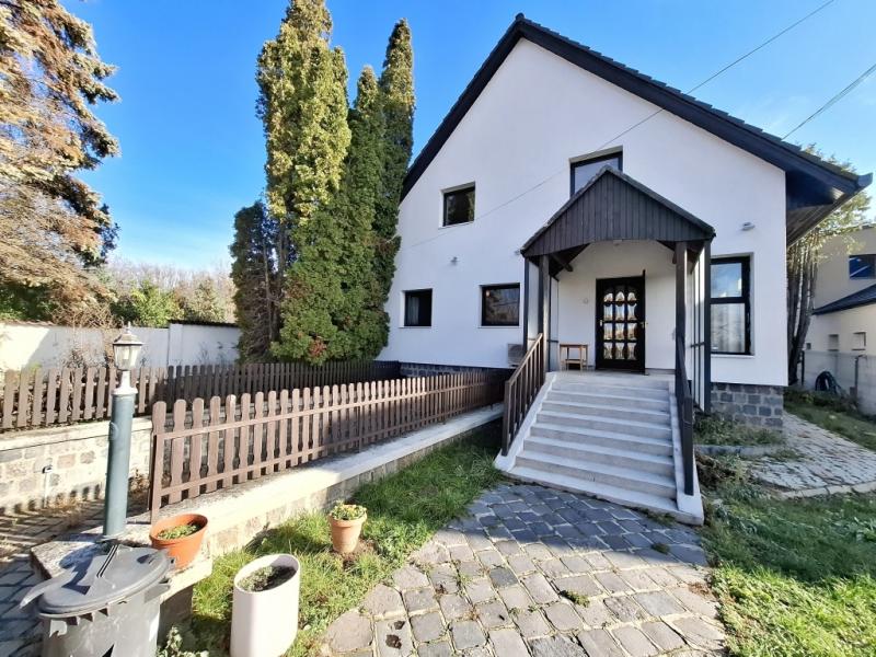 Eladó családi ház Mogyoród