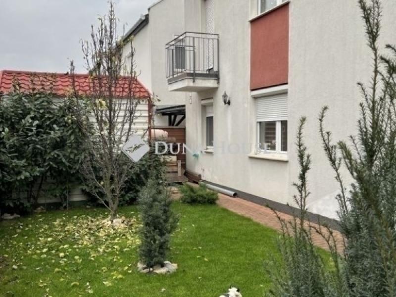 Eladó családi ház Budapest