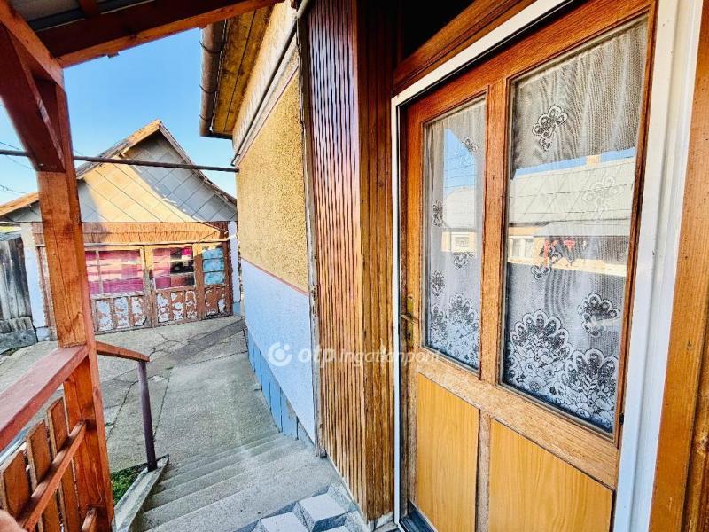 Eladó ikerház Téglás