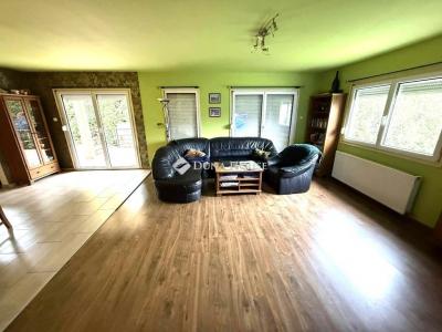 Eladó családi ház Győrújbarát