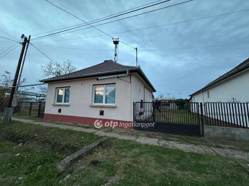 Eladó családi ház Mátészalka