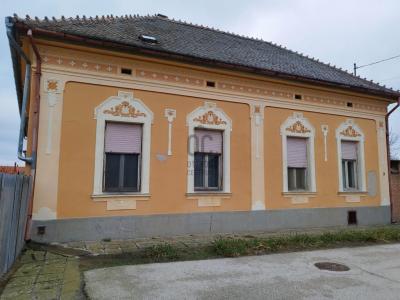 Eladó családi ház Nagykőrös