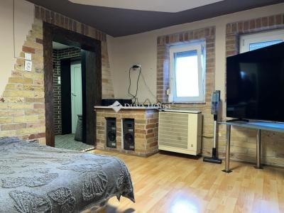 Eladó családi ház Szeged