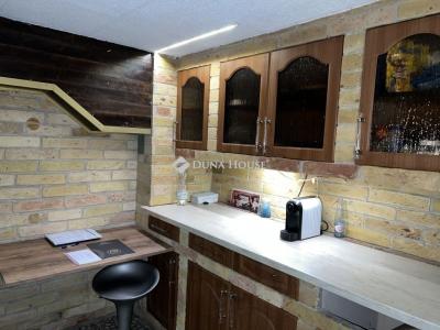 Eladó családi ház Szeged