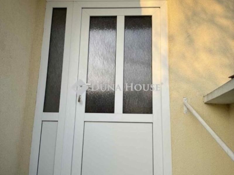 Eladó családi ház Dág