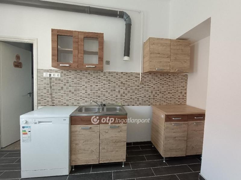 Eladó lakás Békéscsaba