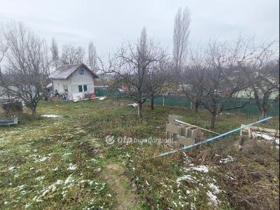 Eladó nyaraló Baracska