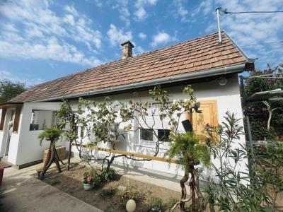 Eladó családi ház Üllő