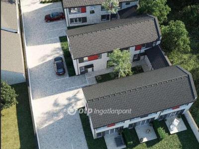 Eladó lakás Cegléd