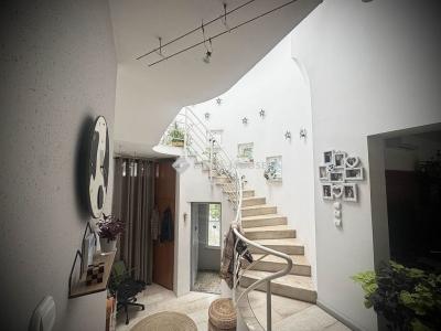 Eladó családi ház Budapest