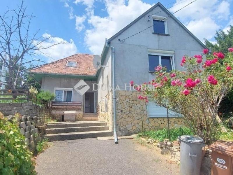 Eladó családi ház Pécs