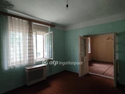 Eladó családi ház Nagykáta