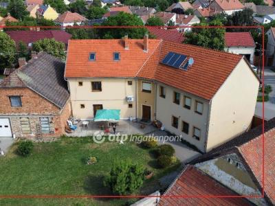 Eladó lakóövezeti telek Szeged