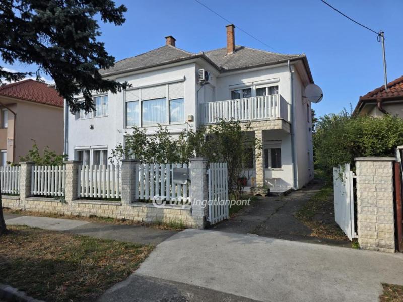 Eladó családi ház Hajdúszoboszló