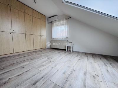 Eladó lakás Pécs