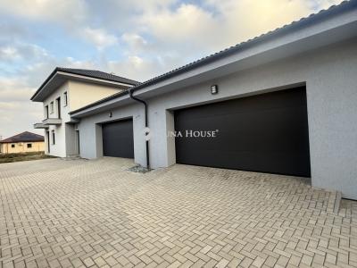 Eladó ikerház Érd