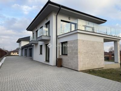 Eladó ikerház Érd