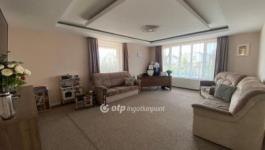 Eladó családi ház Velence