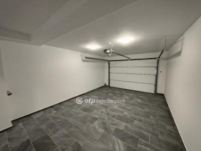 Eladó lakás Siófok