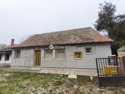 Eladó családi ház Kislippó