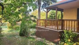 Eladó nyaraló Balatonkenese