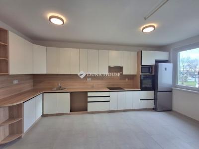 Eladó lakás Debrecen