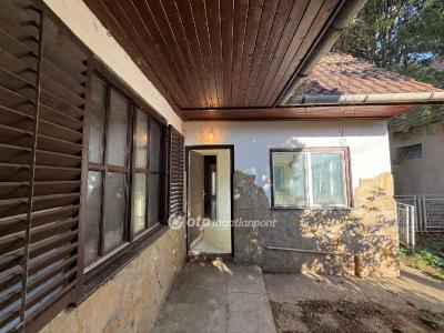 Eladó családi ház Budapest