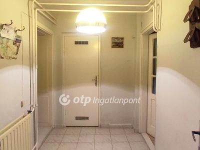 Eladó családi ház Szarvas