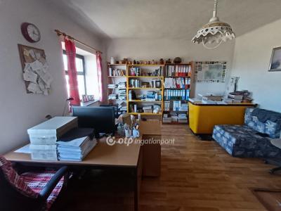 Eladó családi ház Gyomaendrőd