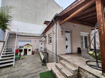 Eladó családi ház Budapest