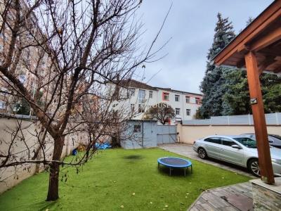 Eladó családi ház Budapest