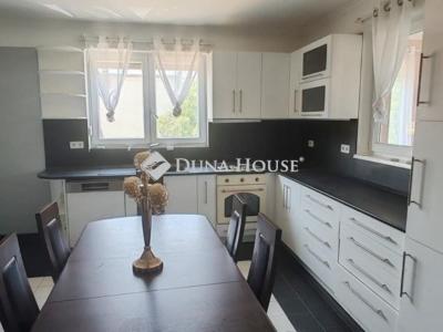 Eladó családi ház Budapest