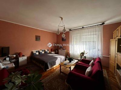 Eladó családi ház Tamási