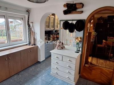 Eladó családi ház Budaörs