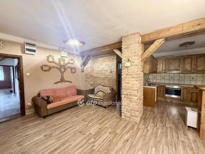 Eladó családi ház Isaszeg