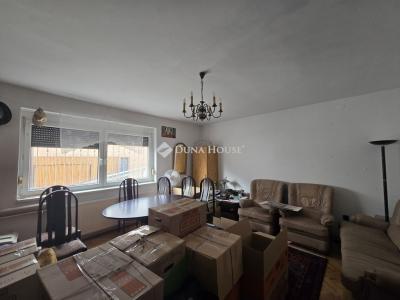 Eladó lakás Pécs
