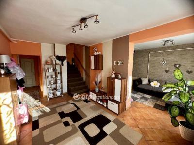 Eladó családi ház Füzesabony