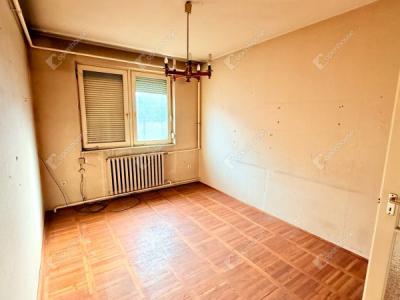 Eladó családi ház Monor