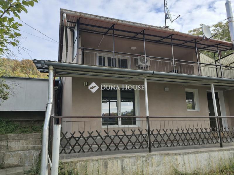 Eladó nyaraló Pomáz