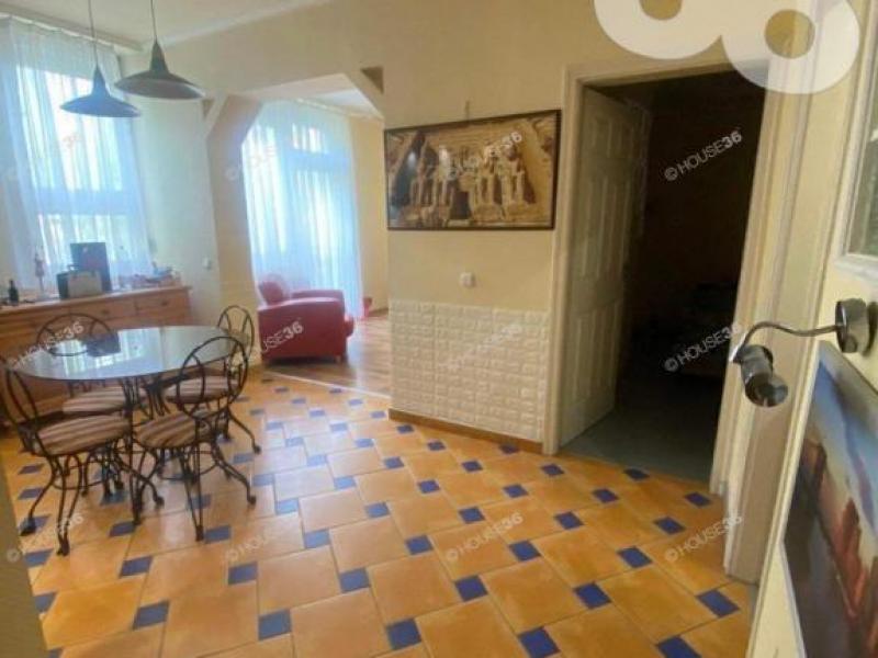 Eladó lakás Kecskemét